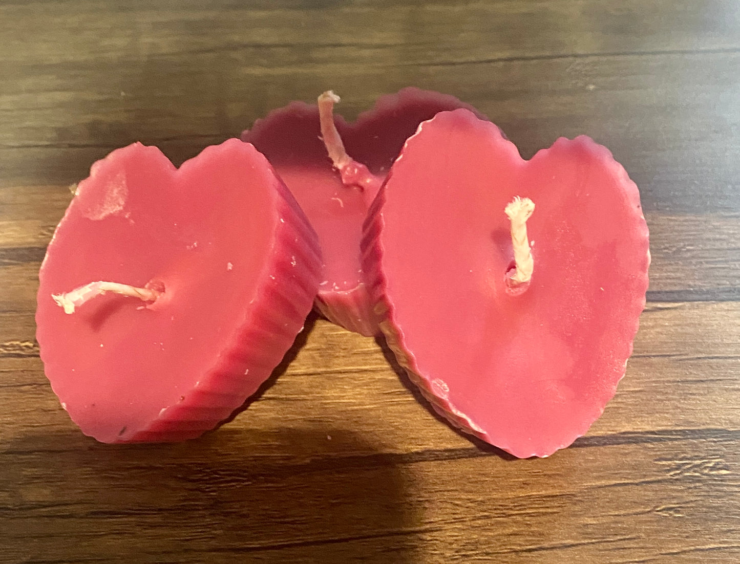Nick’s Candle Corner- Ribbed Heart